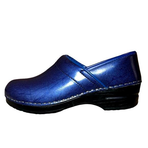 Sanita Women’s Izabella Professional Clogs Blue Size 6.5 (37) - Picture 4 of 8